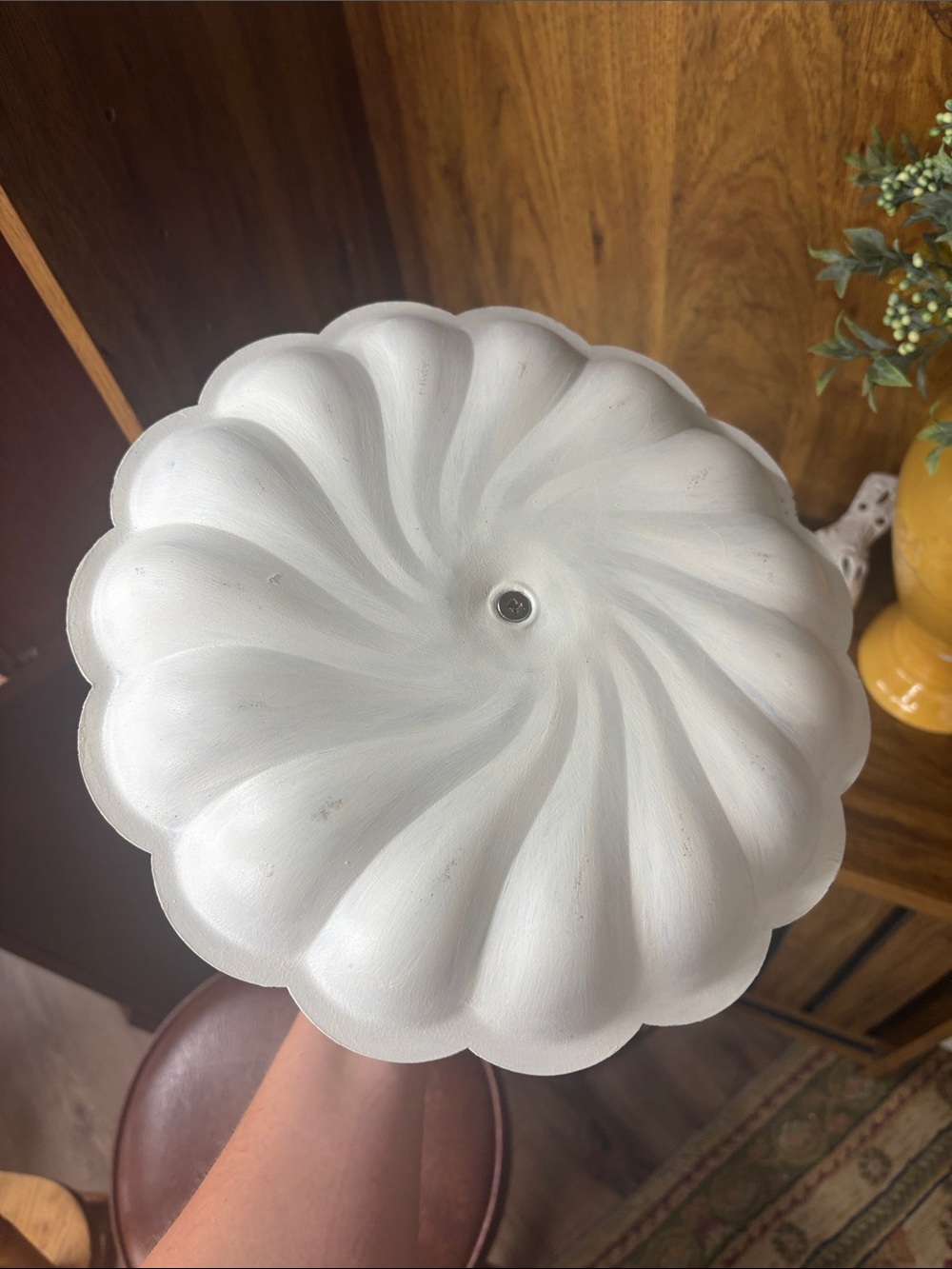 White 3-Tier Decorative Serving Stand - Home Kitchen - Picture 2 of 3